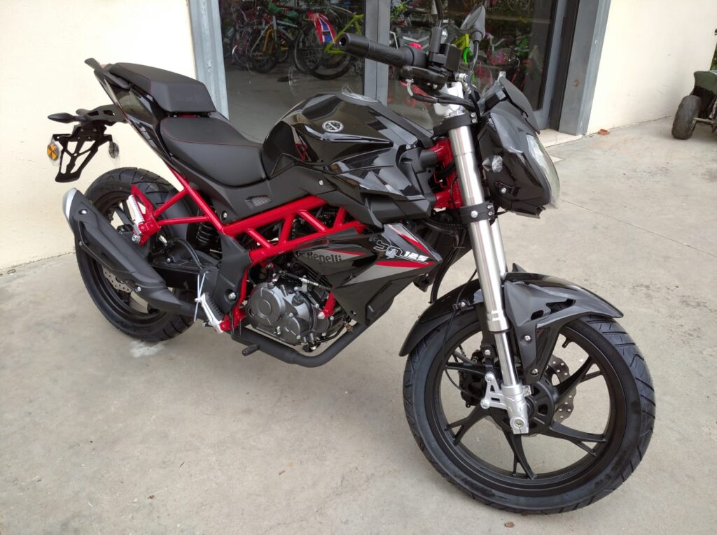 Moto Benelli BN 125 - Image 3