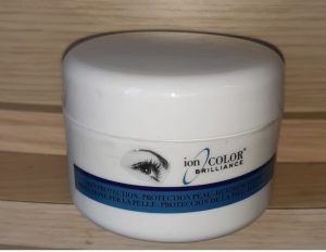 Crema protettiva per tinta sopracciglia