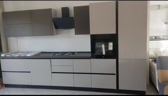 Cucina moderna bicolore