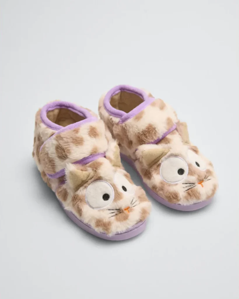 Ysabel Mora Pantofole Con Strappo