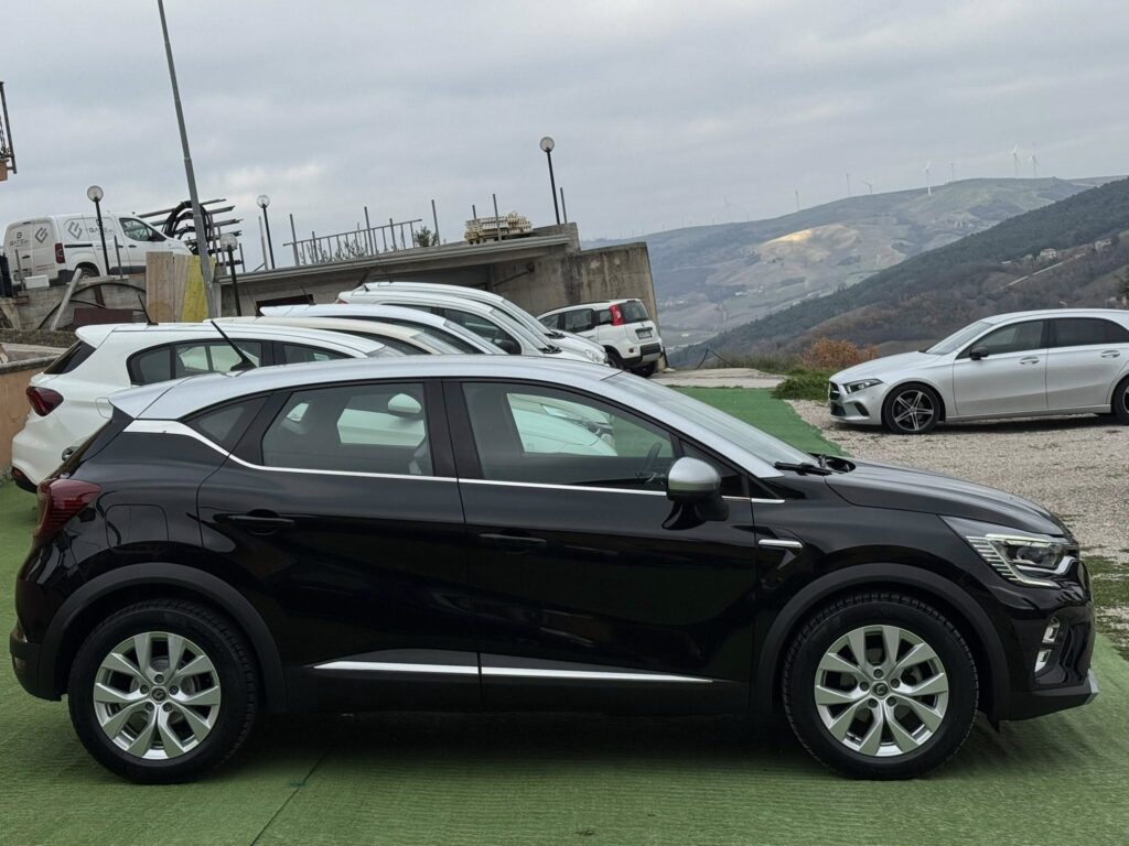 Renault Captur 1.5 dci 115 cv Intense - Image 4