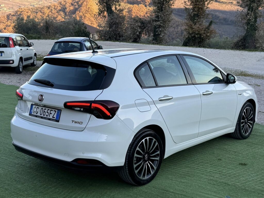Fiat Tipo 1.6 Mjt 130 Cv 5 porte Business - Image 5