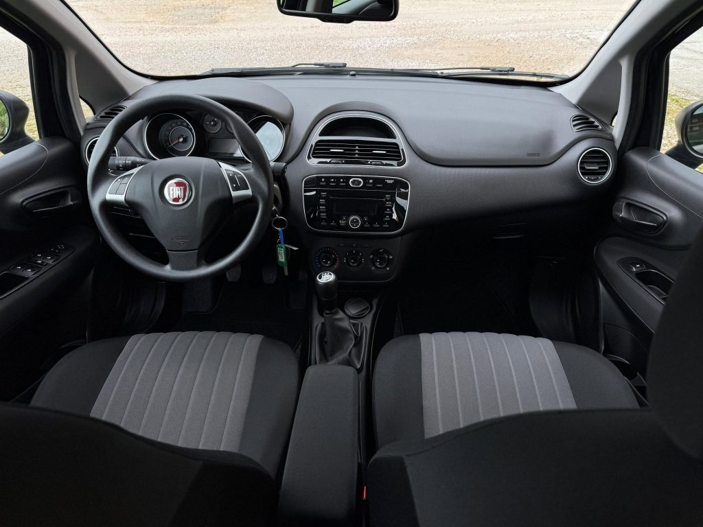 Fiat Punto 1.3 mjet 95 cv 5 porte - Image 11