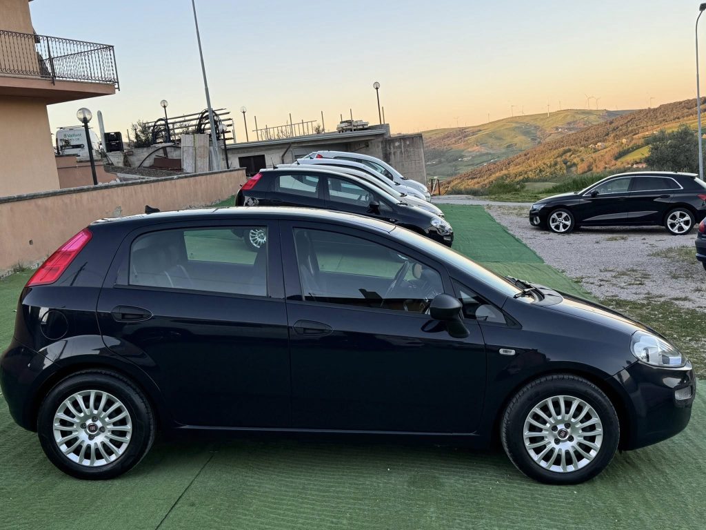 Fiat Punto 1.3 mjet 95 cv 5 porte - Image 8