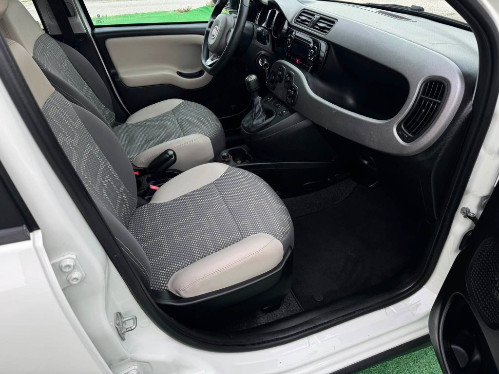 Fiat Panda 1.3 MJT 4X4 - 5 posti 75 CV - Image 11