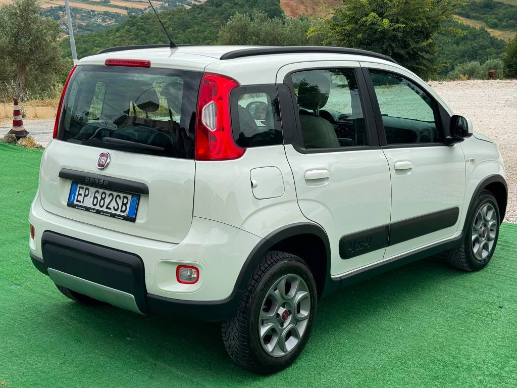 Fiat Panda 1.3 MJT 4X4 - 5 posti 75 CV - Image 7