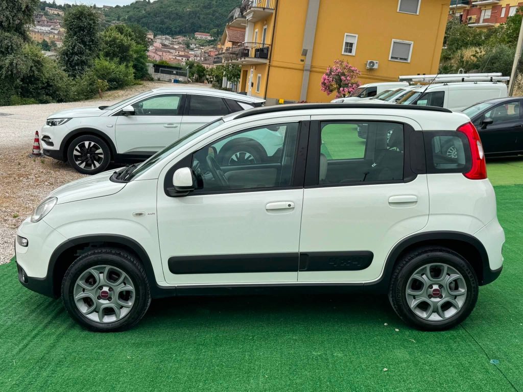 Fiat Panda 1.3 MJT 4X4 - 5 posti 75 CV - Image 4